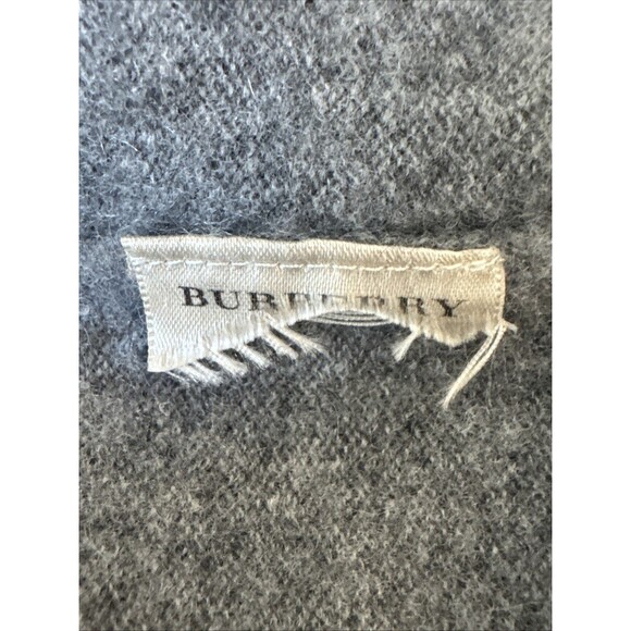 Burberry London Size Large Cashmere Classic Argyle Gray V-Neck Sweater Logo - Picture 8 of 12